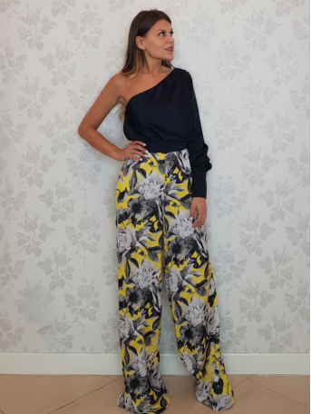 MONO DE FIESTA MINERVA