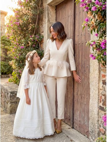 CONJUNTO DE FIESTA ALBA BEIGE